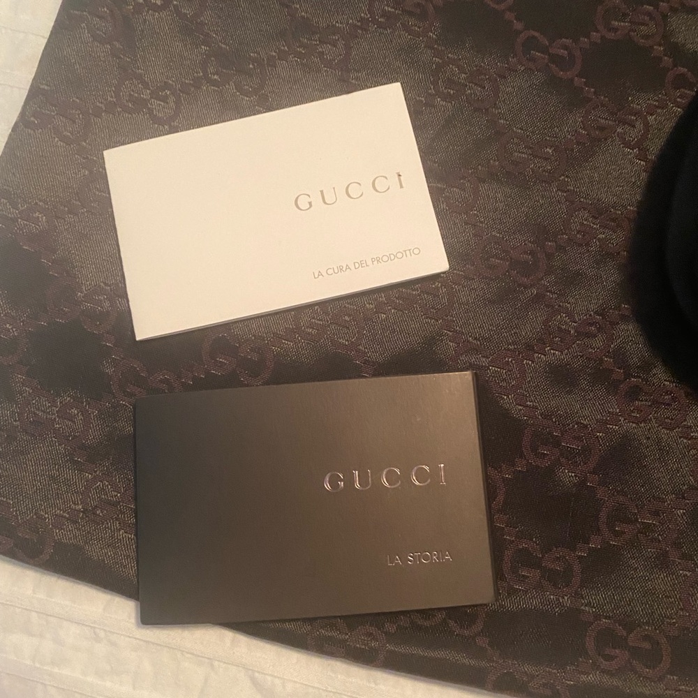 authentic Gucci Black Leather Abbey Hobo Bag - Picture 2 of 12